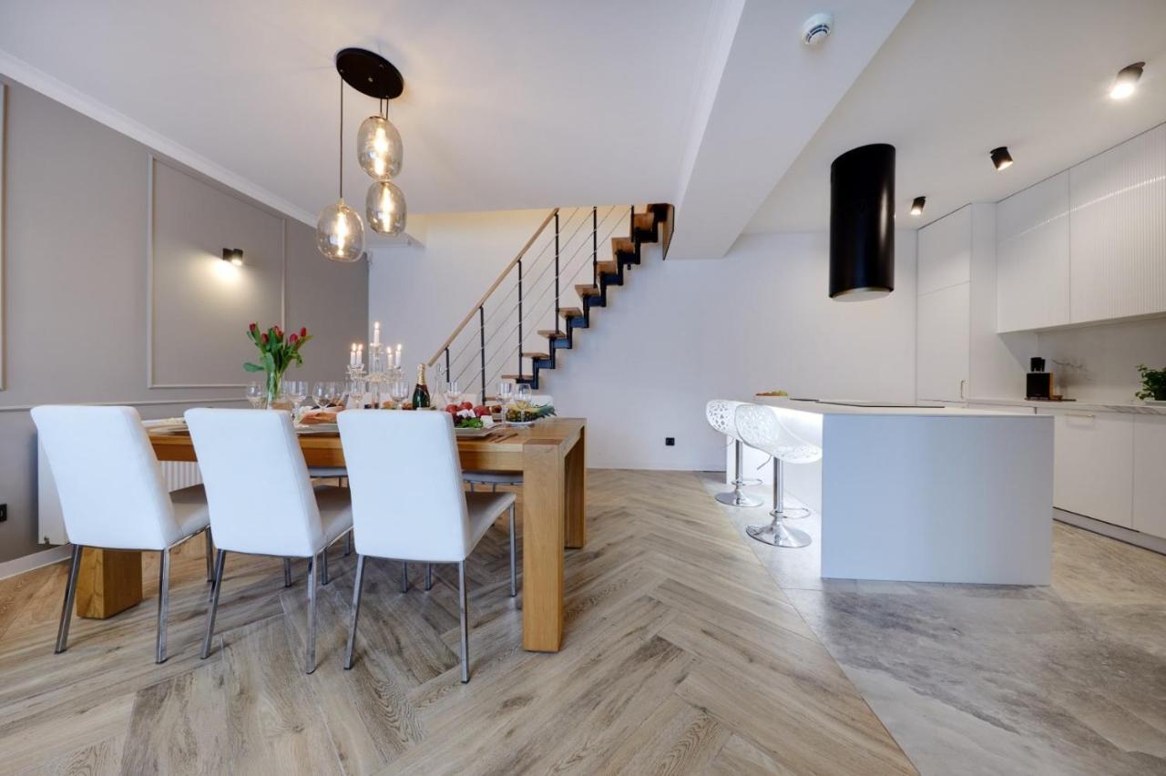 Apartament Heaven カトヴィツェ エクステリア 写真